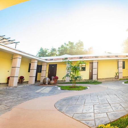 Hotel El Milagro 埃尔富埃尔特 外观 照片