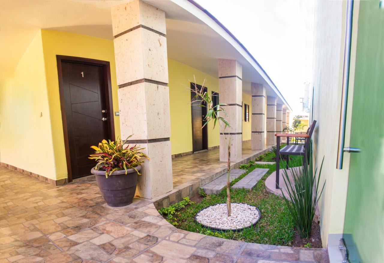 Hotel El Milagro 埃尔富埃尔特 外观 照片