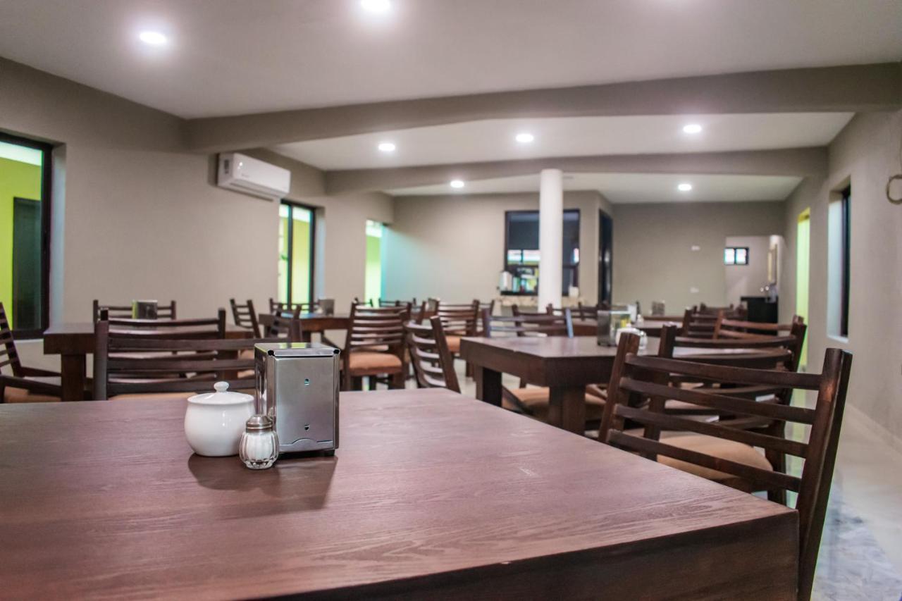 Hotel El Milagro 埃尔富埃尔特 外观 照片