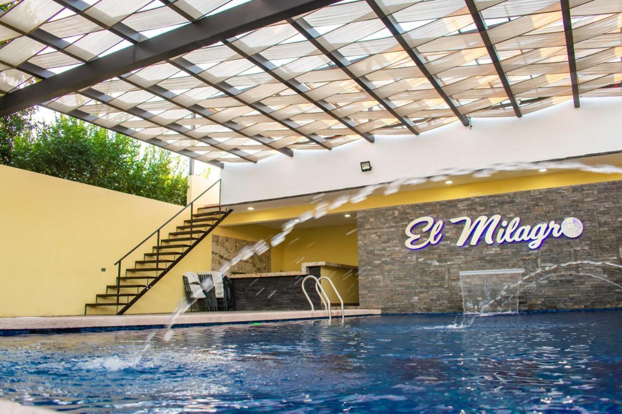 Hotel El Milagro 埃尔富埃尔特 外观 照片