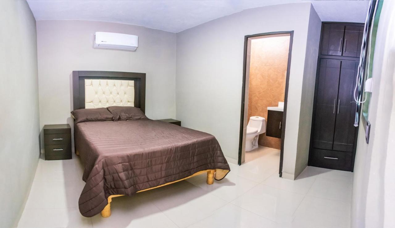 Hotel El Milagro 埃尔富埃尔特 外观 照片
