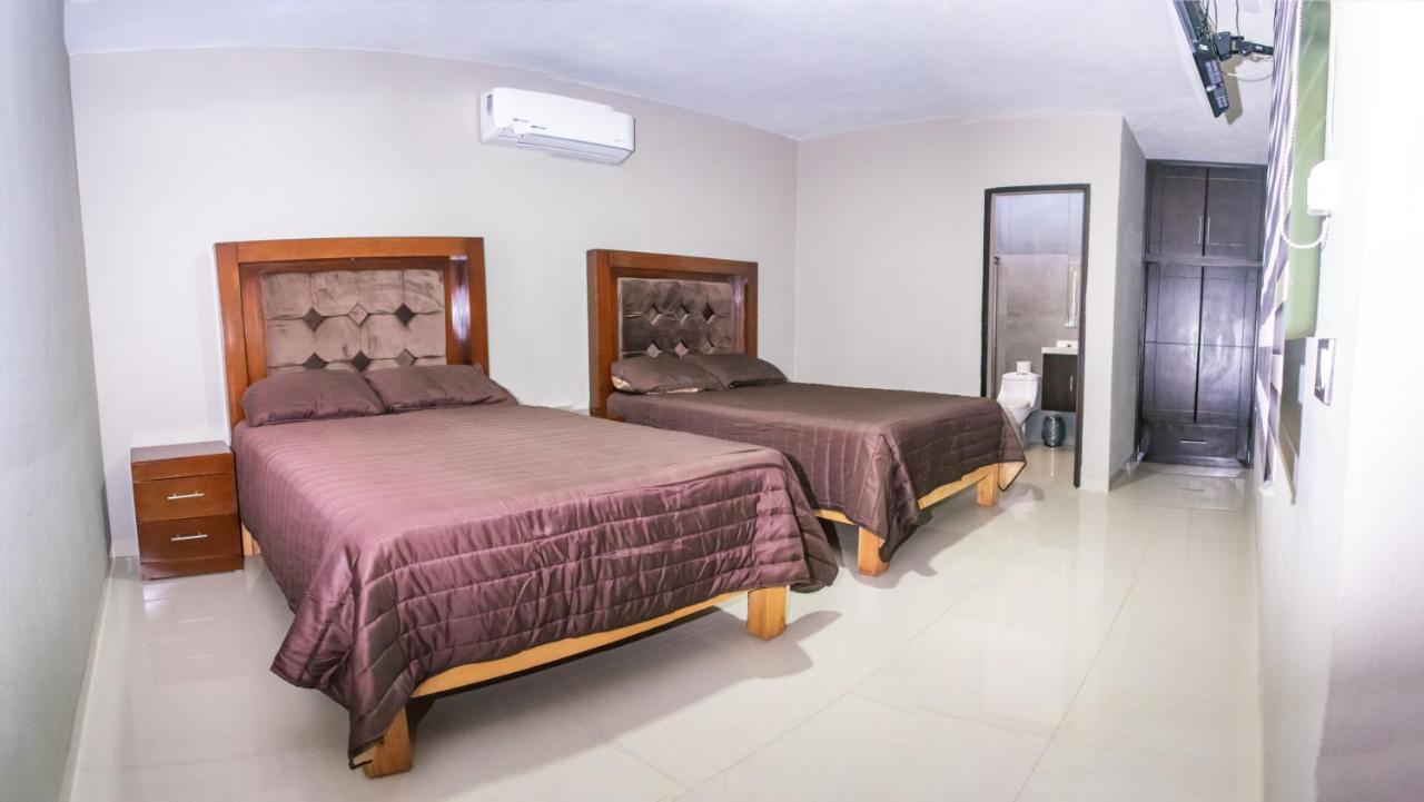 Hotel El Milagro 埃尔富埃尔特 外观 照片