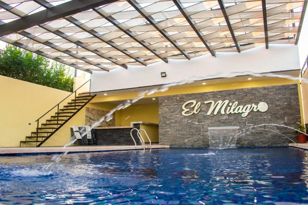 Hotel El Milagro 埃尔富埃尔特 外观 照片