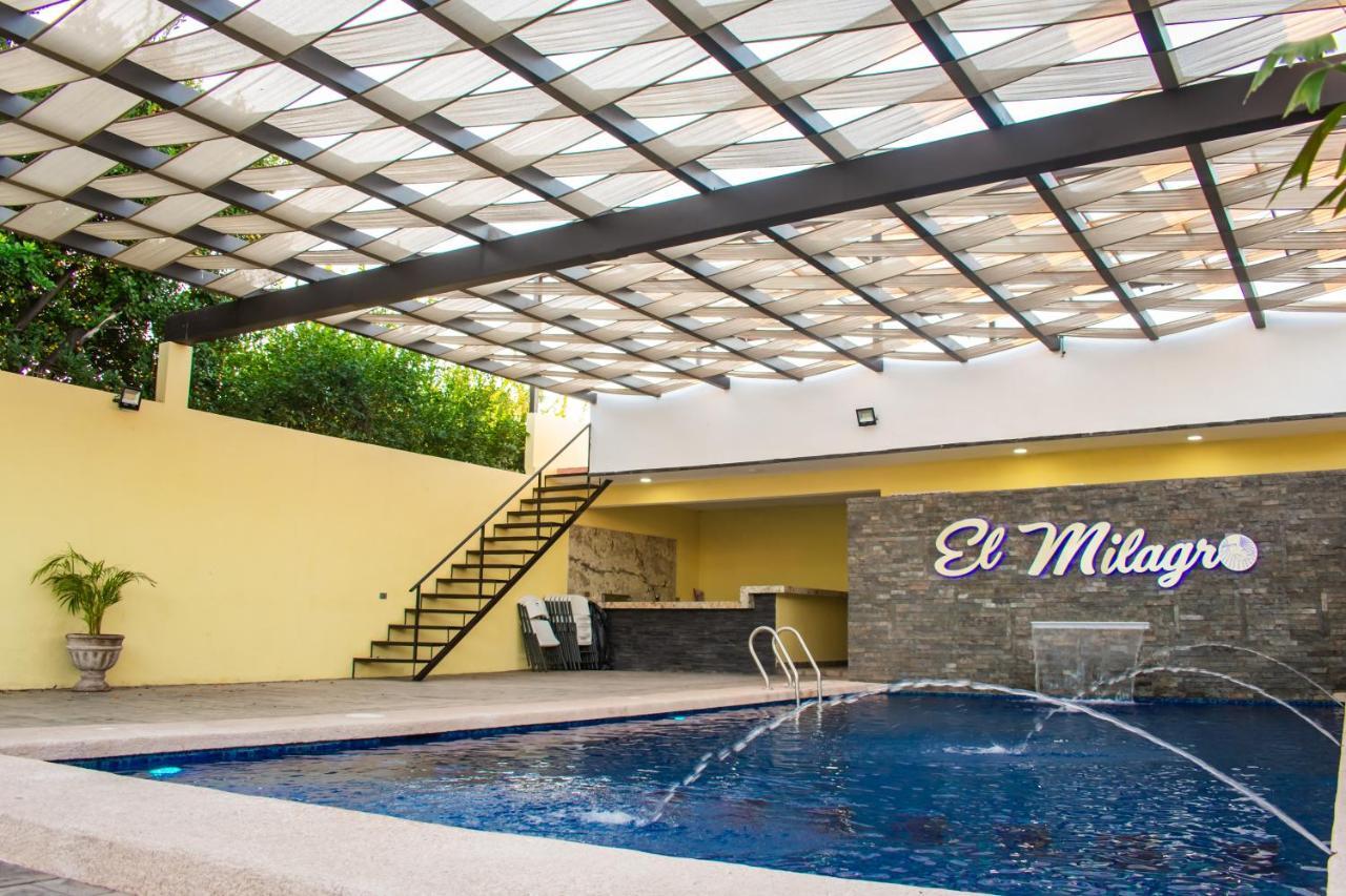Hotel El Milagro 埃尔富埃尔特 外观 照片